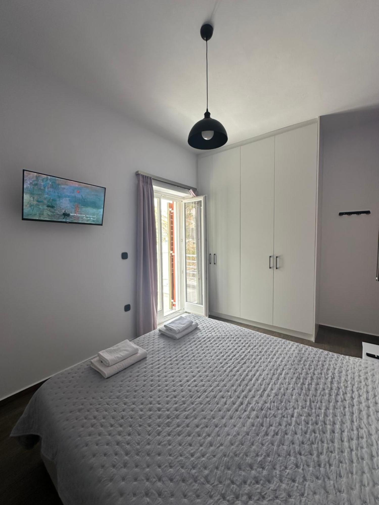 Kli9 Apartment Ермополи Екстериор снимка
