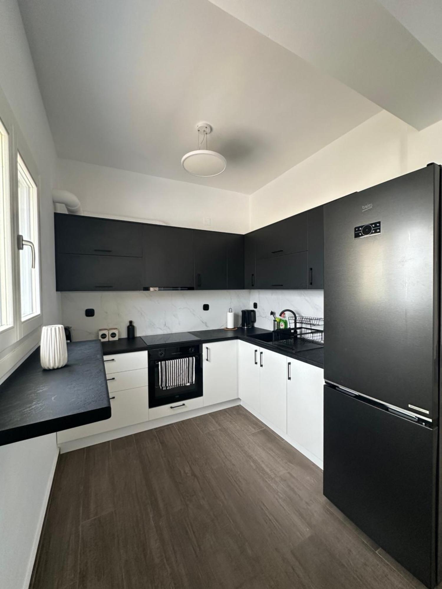 Kli9 Apartment Ермополи Екстериор снимка