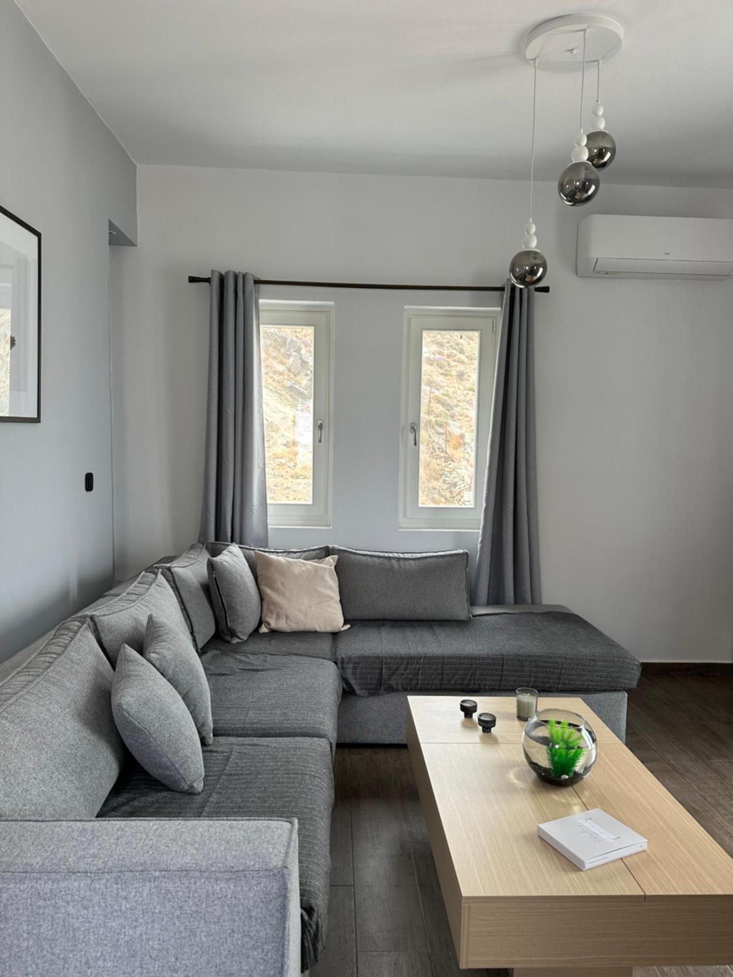 Kli9 Apartment Ермополи Екстериор снимка