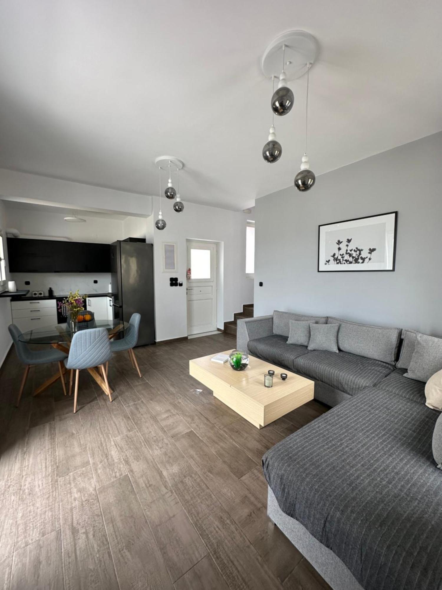 Kli9 Apartment Ермополи Екстериор снимка
